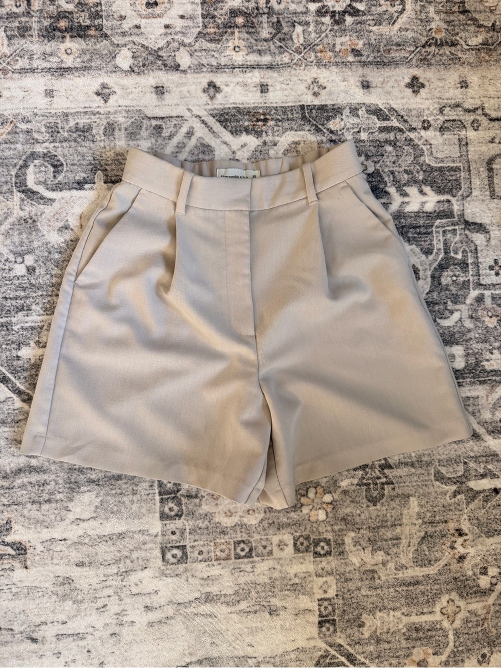 Abercrombie & Fitch High-Waist Cream Tailored Shorts